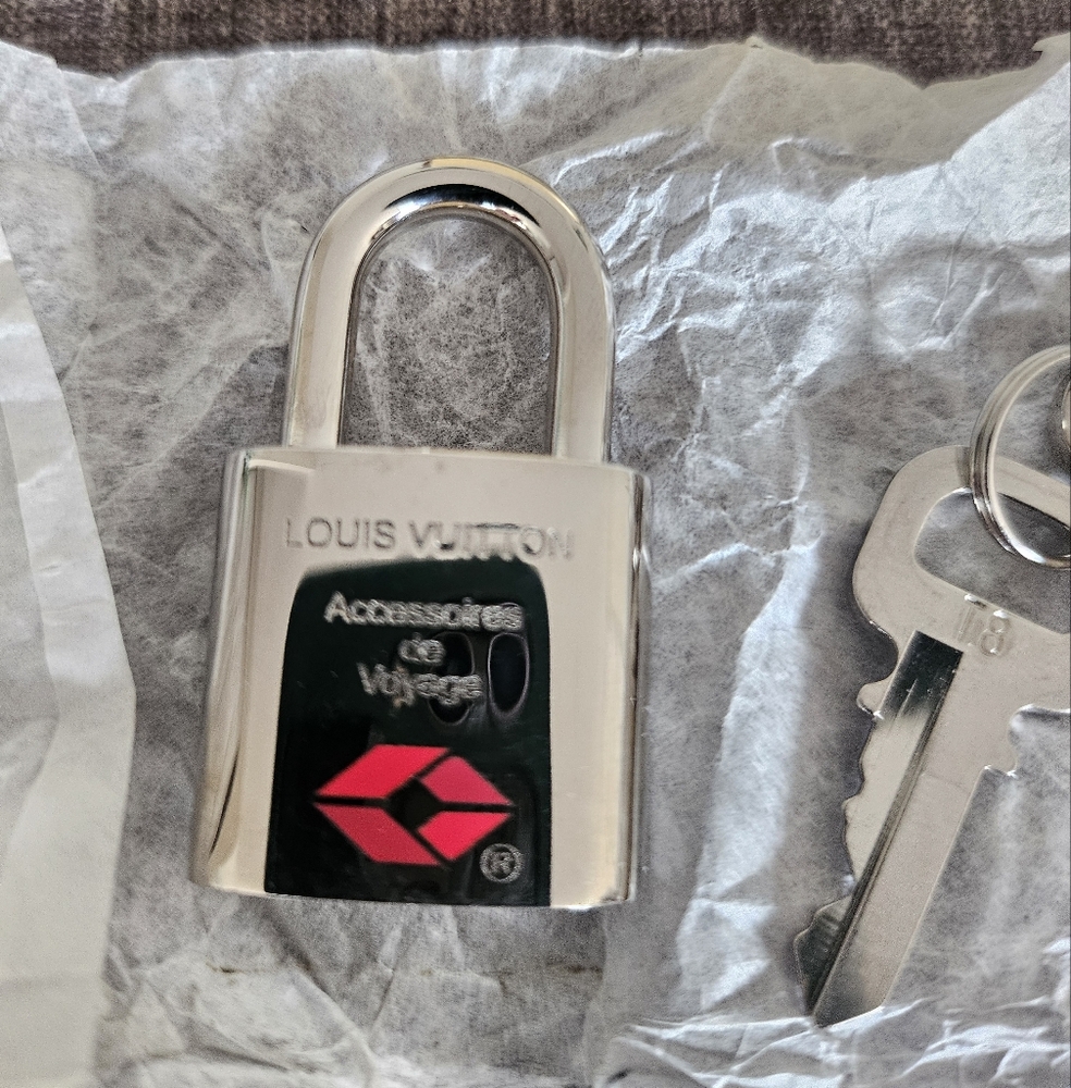 BRAND NEW Louis Vuitton Silver Padlock with Key